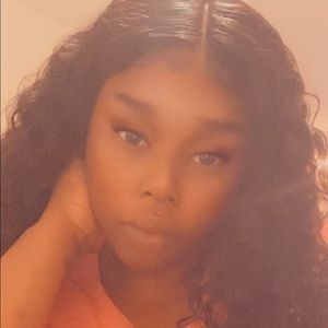 Meet your Posher, Shaneika